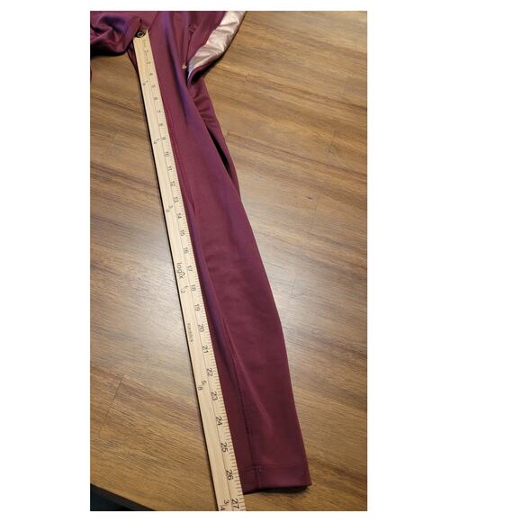 Nike Women’s Essential Color Block Leggings Maroon Pink XS EUC - Picture 8 of 10